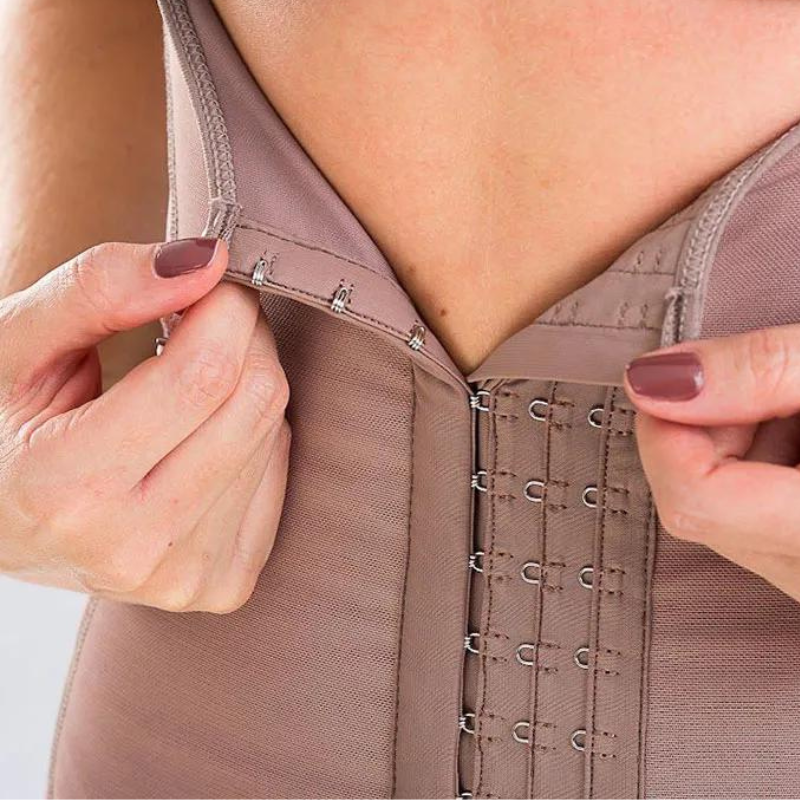 Brâu cu talie înaltă scurt cu Snaps ( OFERTĂ 2X1)