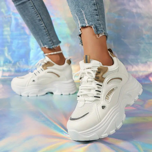 Adidași cu platformă pentru femei