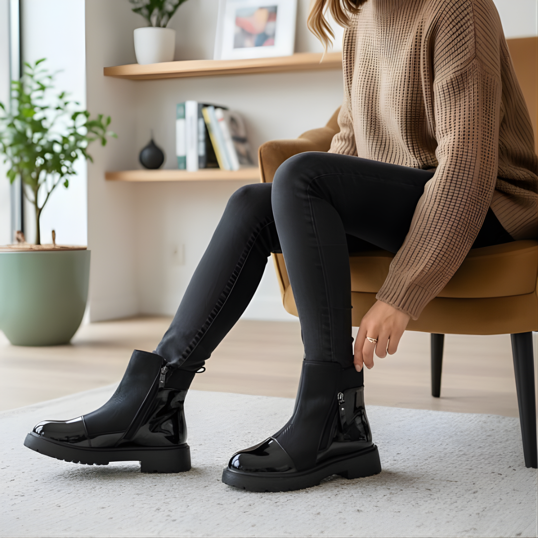 Botine de damă cu căptușeală interioară și stil combinat